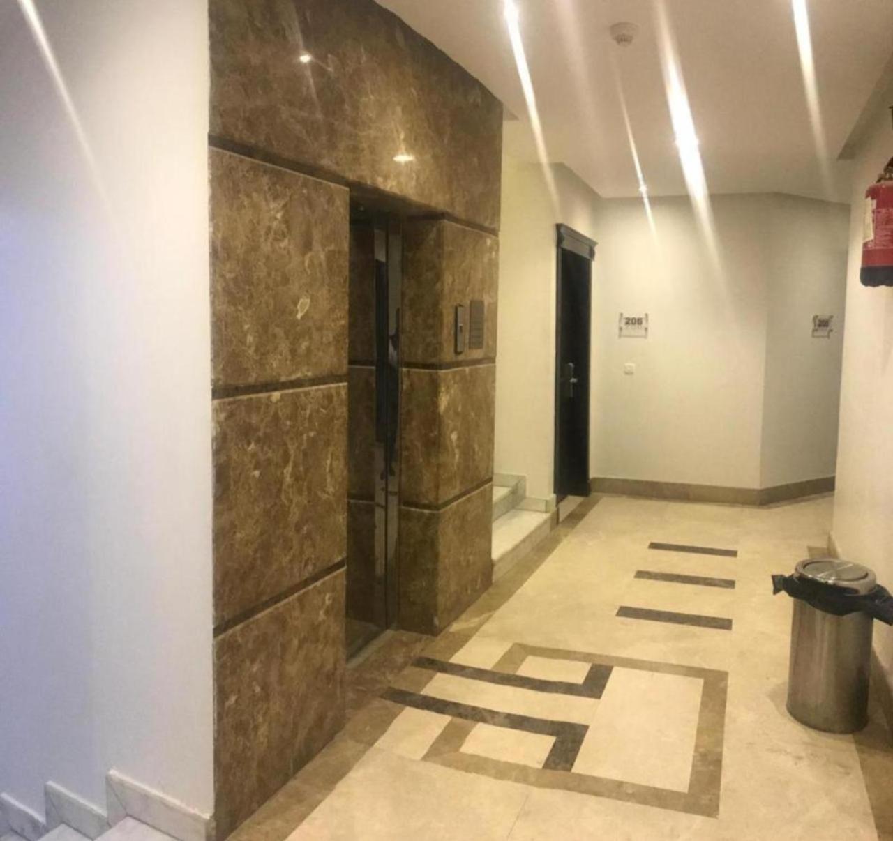 Al Makan 107 Hotel By Al Azmy Riaad Buitenkant foto